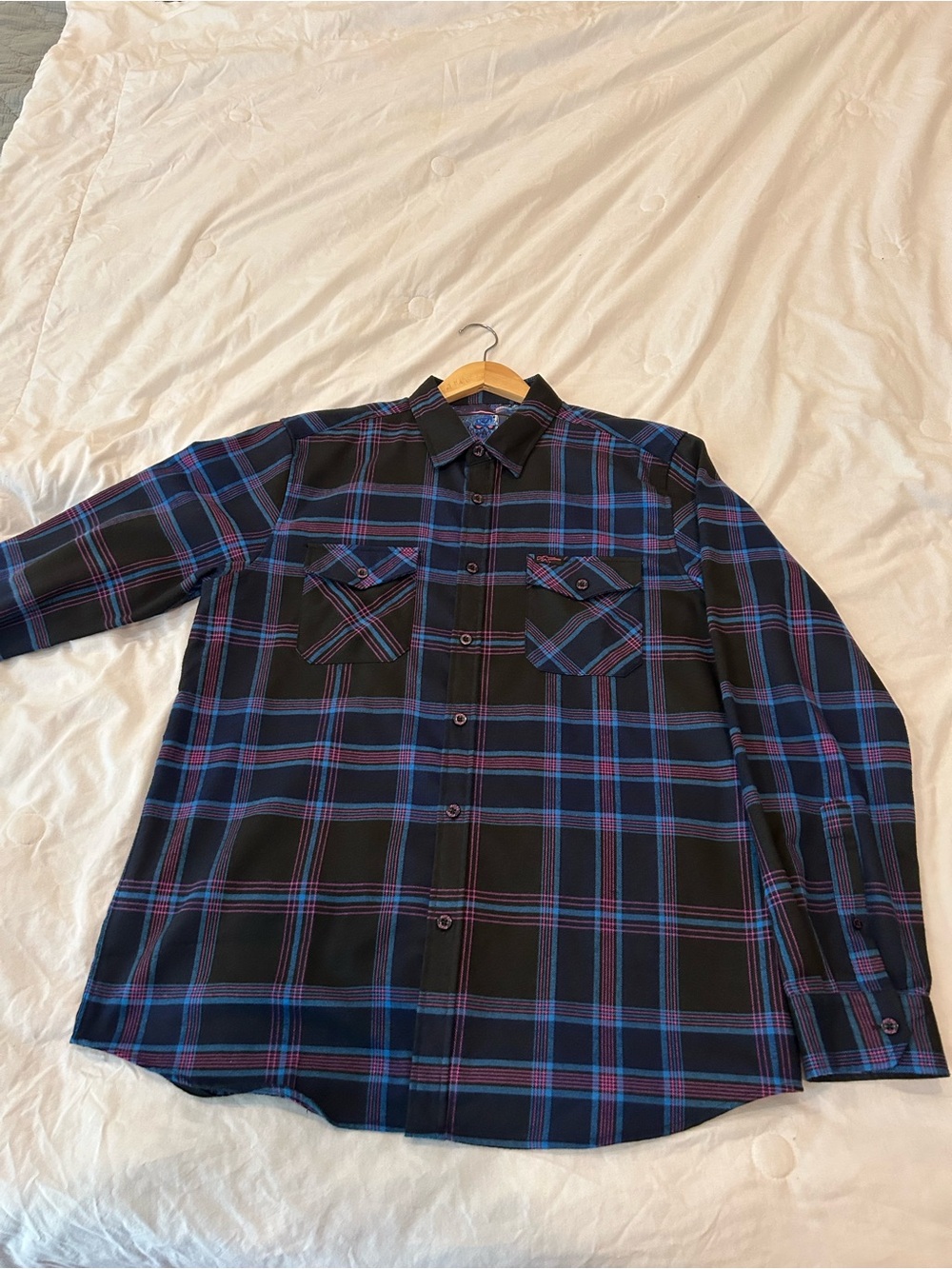 Retro Rifle T2 Men's Black Plaid Button-Down Shirt with Blue and Purple Accents
